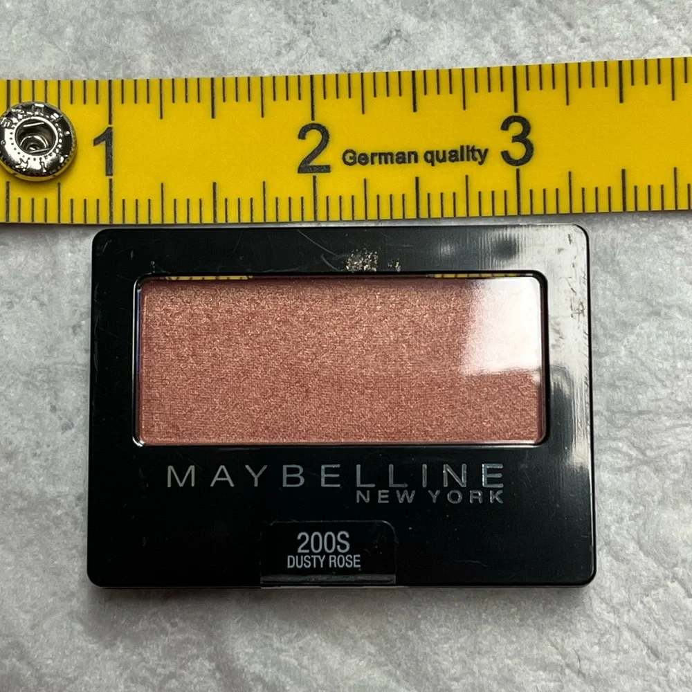 Maybelline Expert Wear Eyeshadow, 200S Dusty Rose - Brand New, Sealed